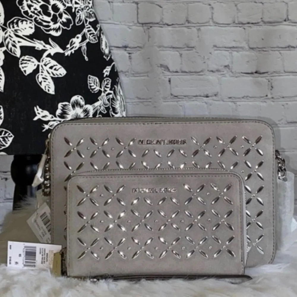 Michael Kors CROSSBODIES/WRISTLET 2pc Set
